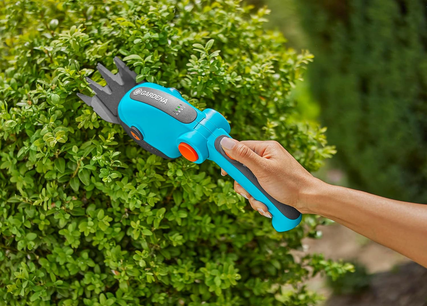 Cordless Hedge Trimmer and Grass Shears, 80 Min Runtime - 09887