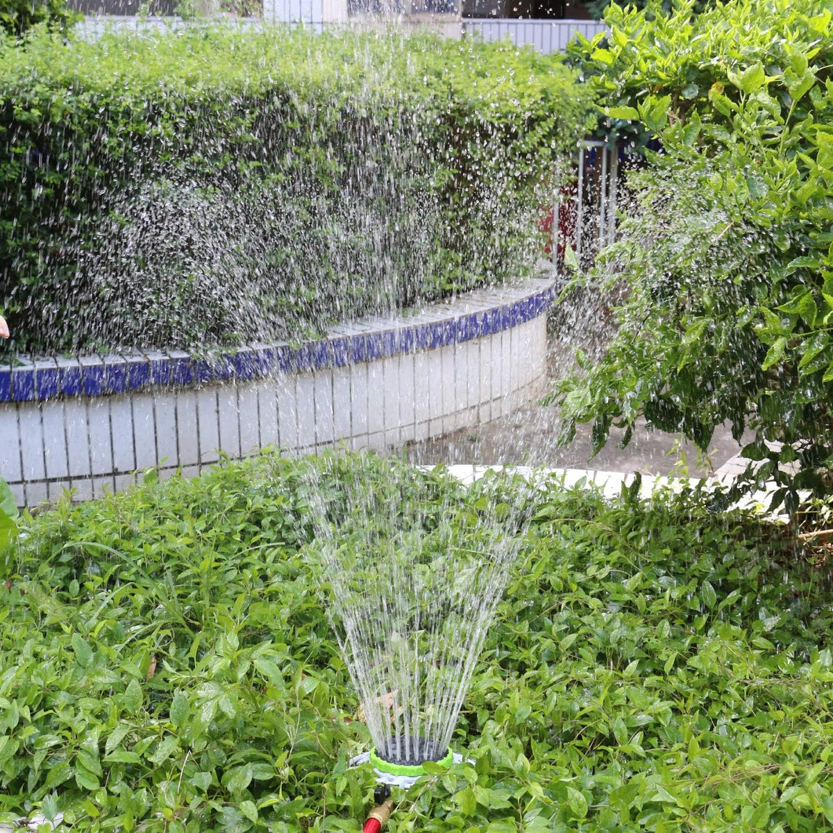 Turret Pattern Sprinkler on Metal Base, 9-Pattern Lawn Sprinkler