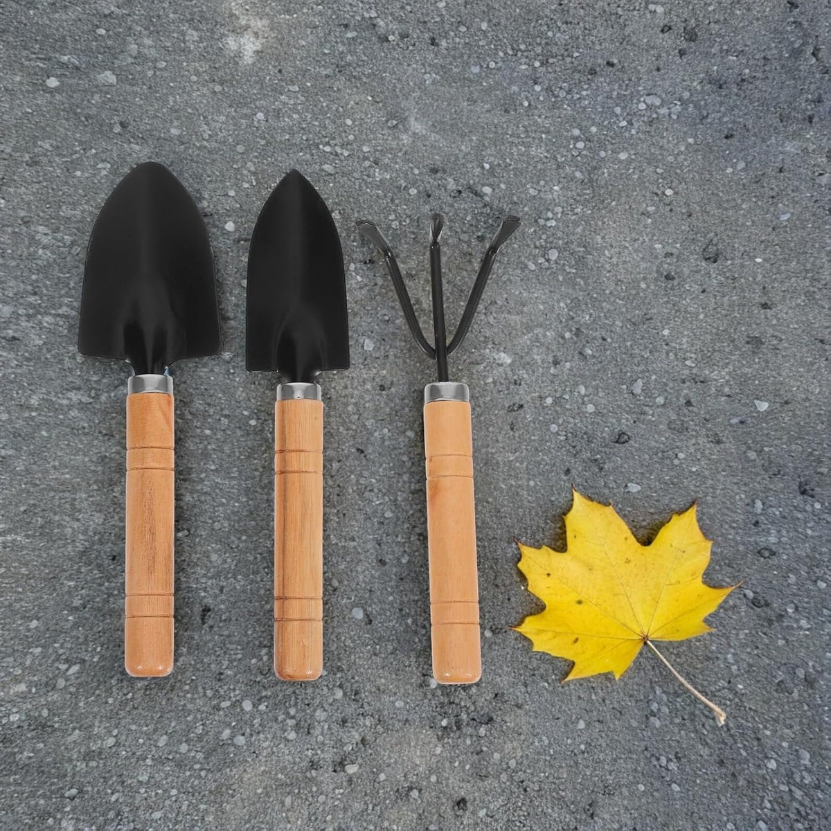 3pcs Mini Garden Tool Set with Heavy Duty Handles Ergonomic Rake Cultivator and Transplant Trowel for Beginners Indoor and Outdoor Gardening Portable and Lightweight Kit for Small