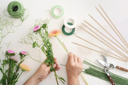 Plant Stakes 25Pcs,15IN Green Bamboo Sticks With25 Green Ties,Orchid Sticks