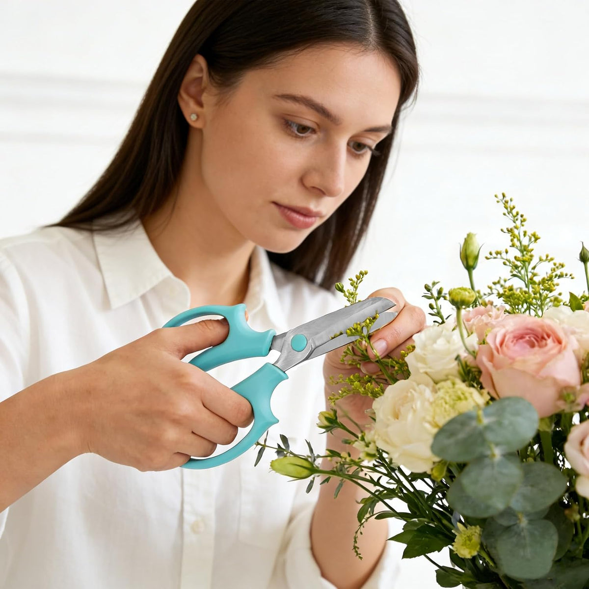 13Pcs Garden Flower Scissors,Includes 8 Floral Tapes Premium Stainless Steel Floral Shears Ergonomic Wide Grip for Cutting Fresh Flowers for Cutting Fresh Flowers, Florist Supplies(Light Blue)