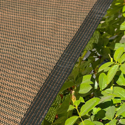 Shade Cloth for Garden 10 * 10FT, 70% Sunblock Mesh Tarp & Outdoor Sun Shade with Grommets, Sun Shade Outdoor Cover, Plant Covers Freeze Protection for Greenhouse, Kennel, Lawn, Patio Black