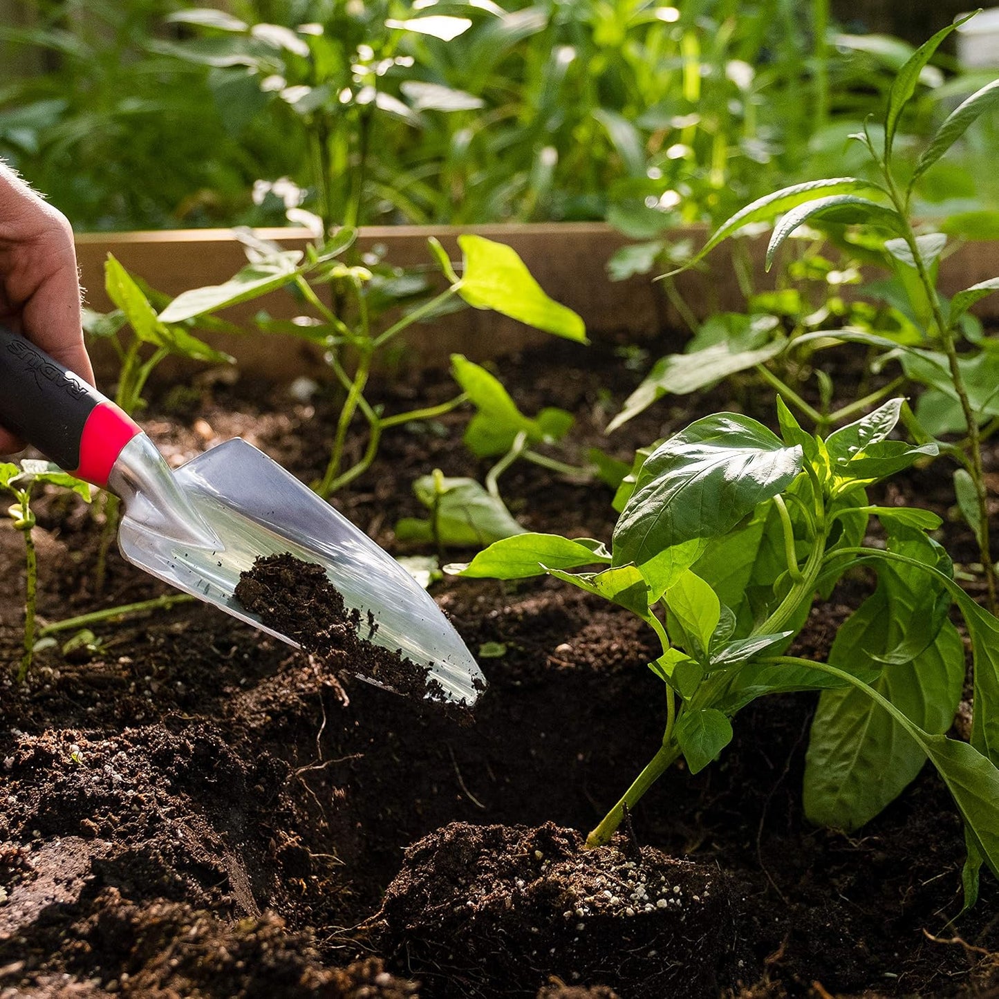15011 Dig Garden Hand Trowel, Red