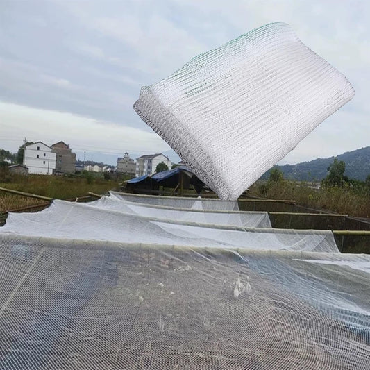 Heavy Duty Hail Netting for Garden - HDPE Mesh Cover for Fruit and Vegetable Protection - Weather-Resistant and Tear-Proof Design Reusable Floating Row Cover Net(2 x 5 m/6.6 x 16.4 ft) - Colors B