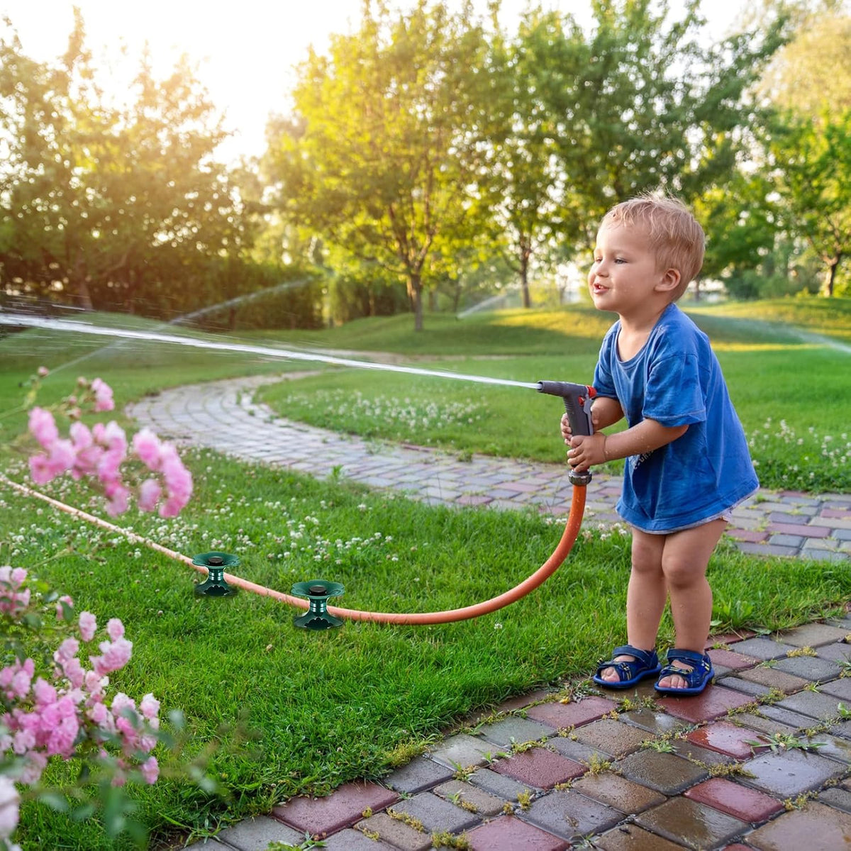 12 Packs 9.84 Inch Garden Hose Guide Stakes, Flower Shaped Plastic Spike Stand Holder with Stake, Heavy Duty Spin Top, Keeps Garden Hose out of Flower Beds, for Plant Protection (Green)