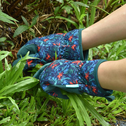 Cowhide Leather Thorn Proof & Puncture Resistant Gardening Gloves for Women and Men, Touchscreen Compatible Working Gloves for Weeding, Digging, Planting, Gardening Gifts for Women, Size Medium